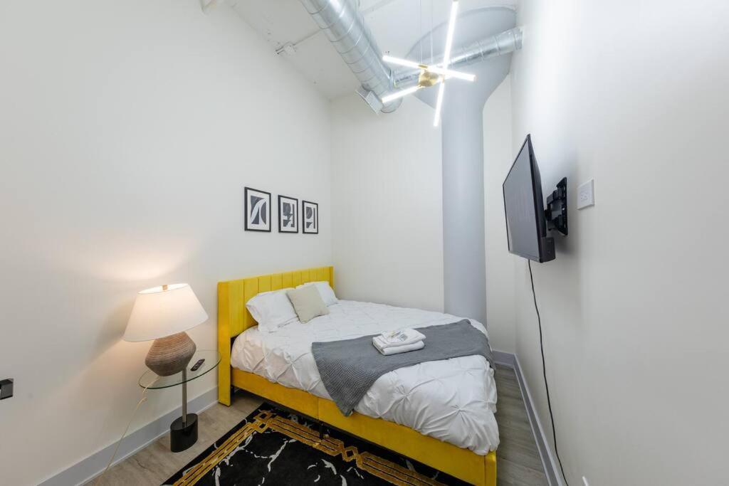 Mccormick 5br 3ba Luxury For Groups Up To 12 Guests With Optional Parking And Gym Access Apartment *