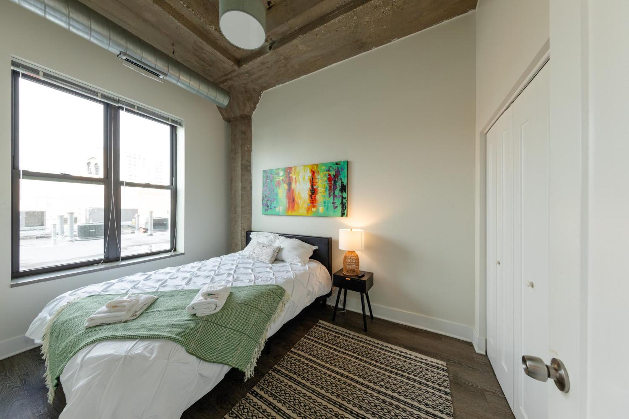 Mccormick Patio Skyline View 2b/2b With Optional Parking For Up To 6 People * Chicago