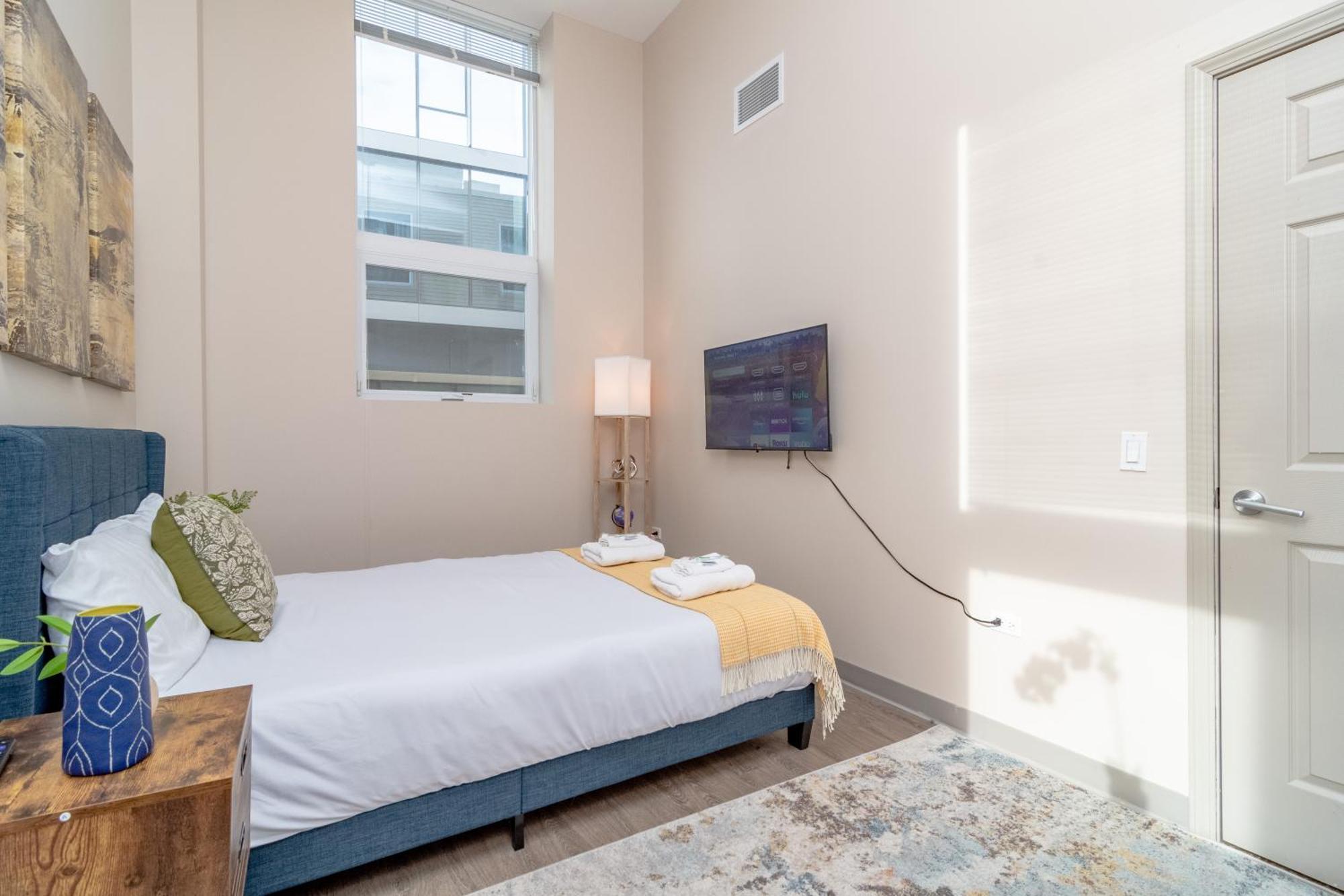 Mccormick Place Magnificent 2br-2ba With Optional Parking, Patio, Gym Access That Sleeps 6 Apartamento Chicago