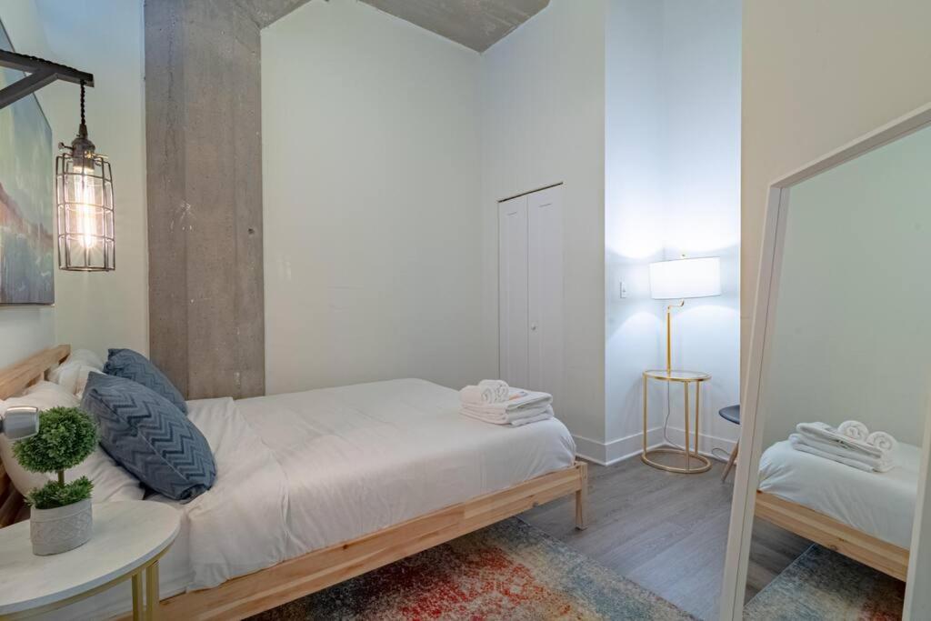 Apartment Stylish 2br With Optional Parking & Gym Access Near Lakefront, Shedd Aquarium And Mccormick Center
