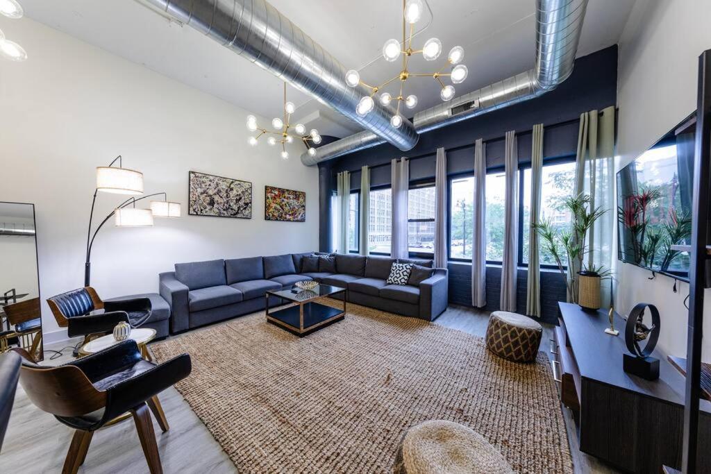 Mccormick 6b/3ba Luxury For Groups/12 Guests With Optional Parking Apartment Chicago