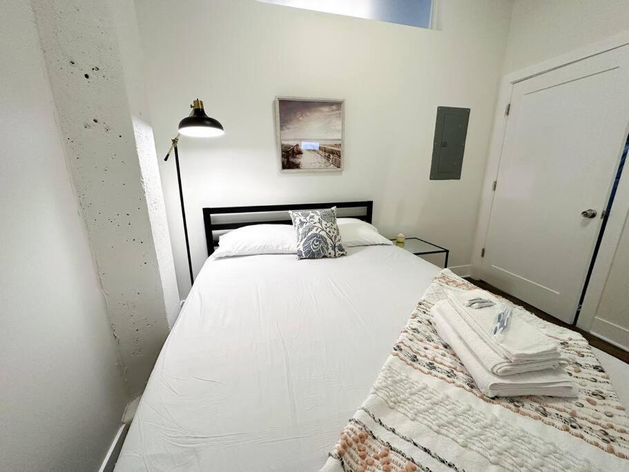 Mccormick 2b-2ba For Up To 8 Guests With Optional Parking & Gym Apartment
