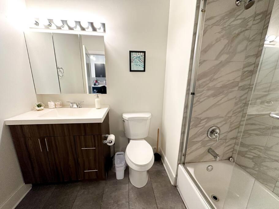 Mccormick 3br/2ba Family Oasis For Up To 8 Guests With Optional Parking & Gym * Chicago