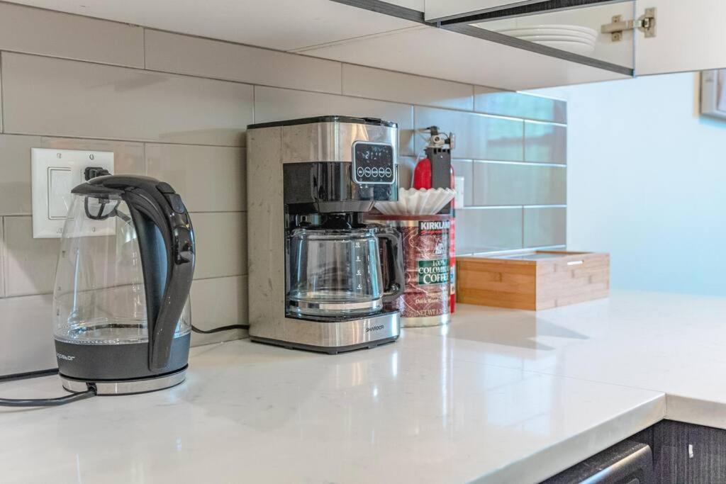 Mccormick Place 420 Friendly 3br/2ba With Optional Parking *