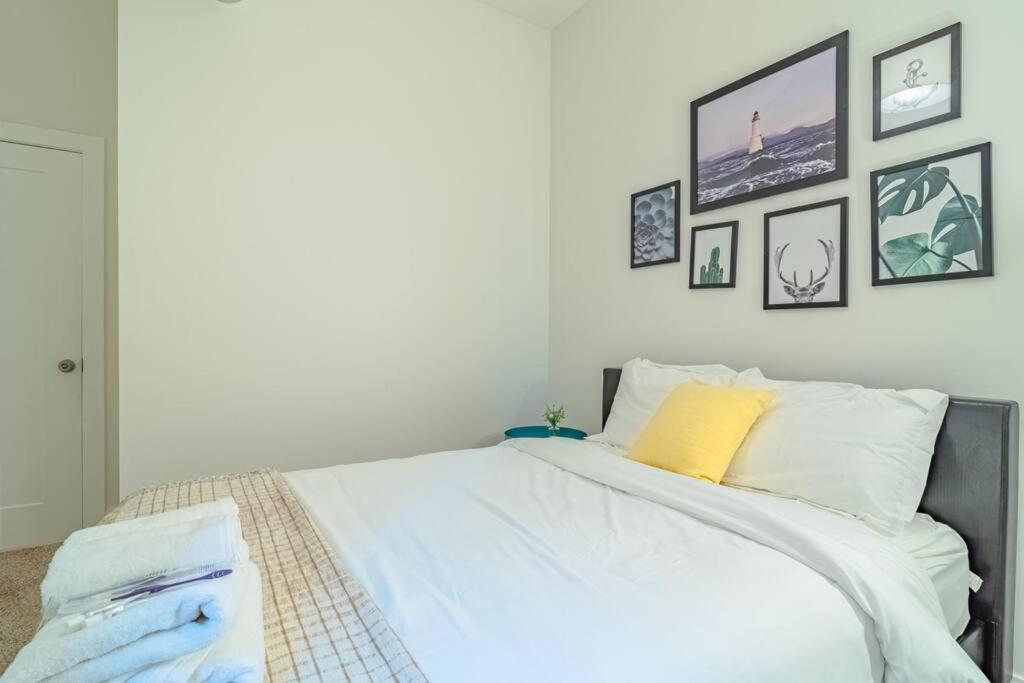 Apartment Mccormick Place 420 Friendly 3br/2ba With Optional Parking