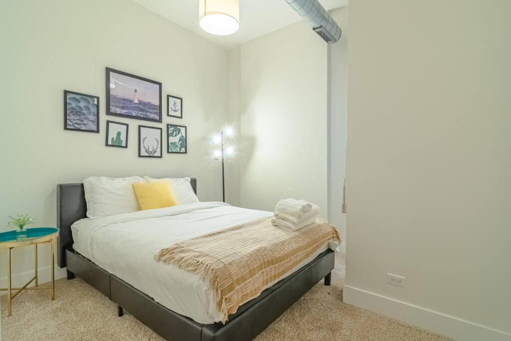 Mccormick Place 420 Friendly 3br/2ba With Optional Parking Apartment Chicago