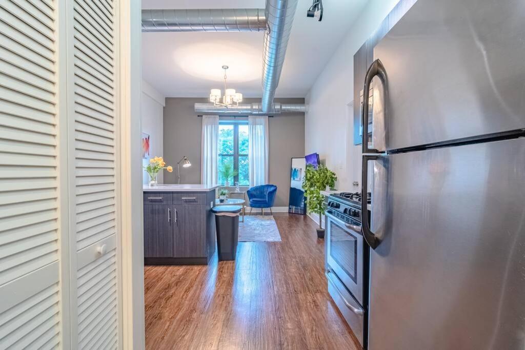 Mccormick Place 420 Friendly 3br/2ba With Optional Parking * Chicago