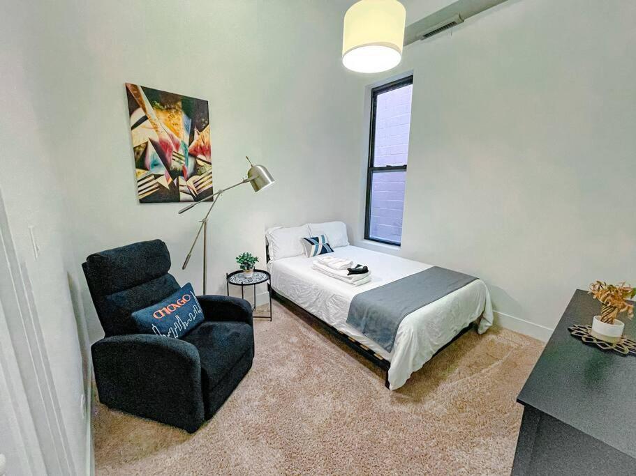 Mccormick Place 420 Friendly 2br/2ba With Optional Parking For Up To 6 Guests Chicago