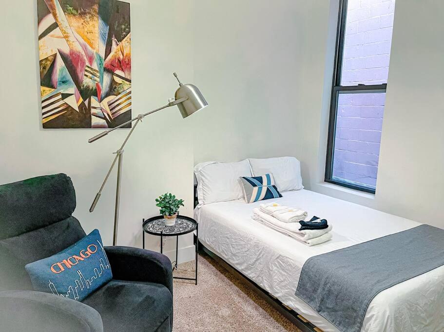 Mccormick Place 420 Friendly 2br/2ba With Optional Parking For Up To 6 Guests * Chicago