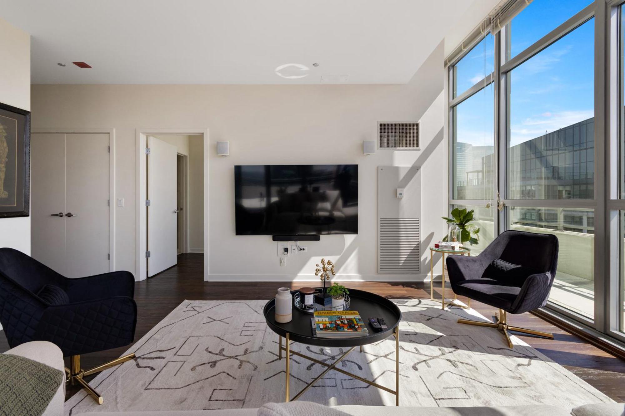 K2 Sky High With Stunning Views In West Loop
