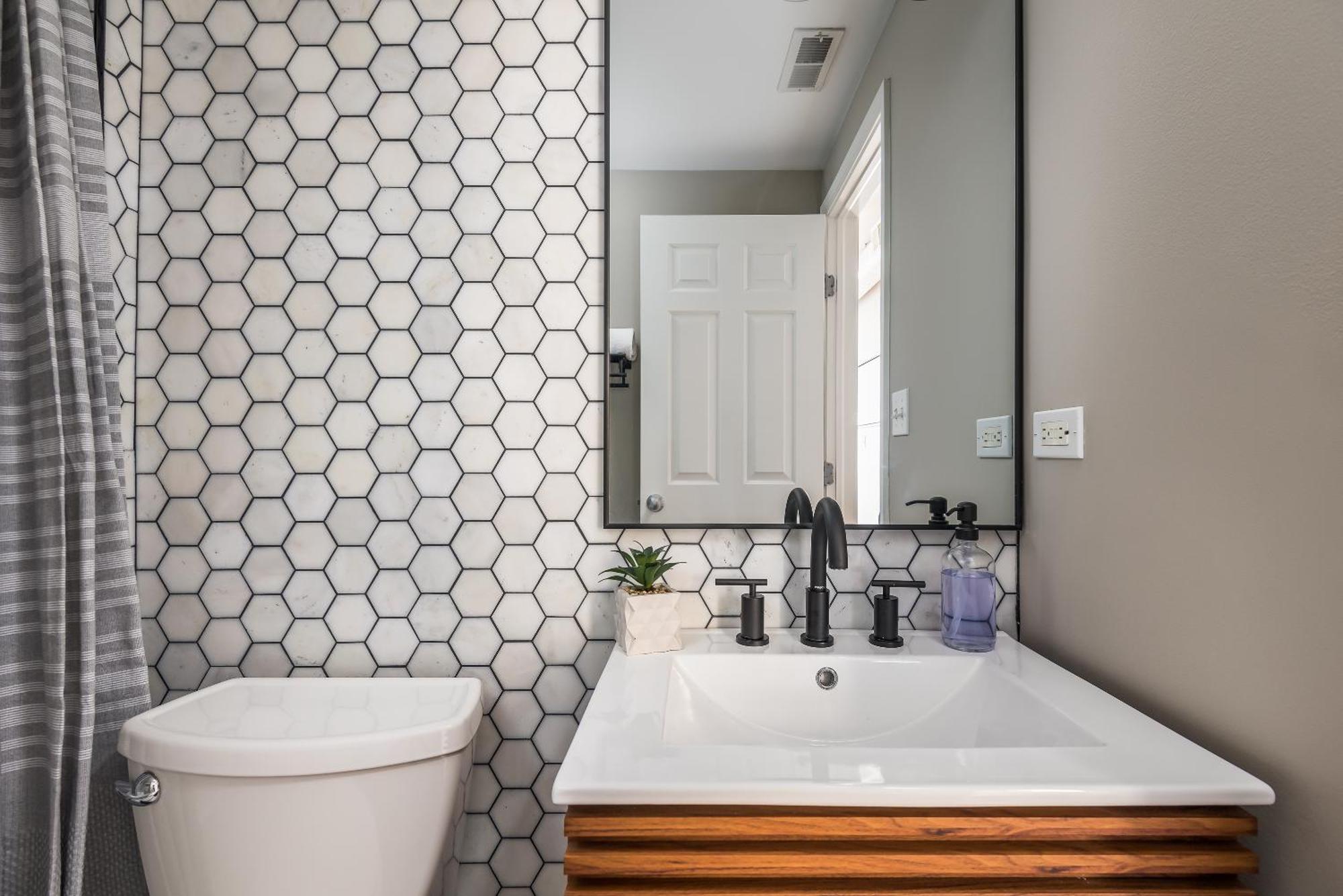 The Upscale Getaway Near Downtown *