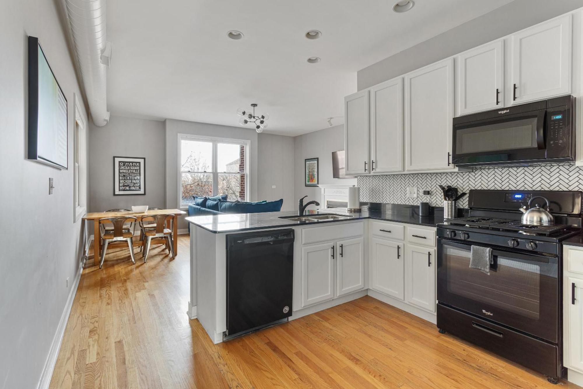 Apartment The Upscale Getaway Near Downtown Chicago