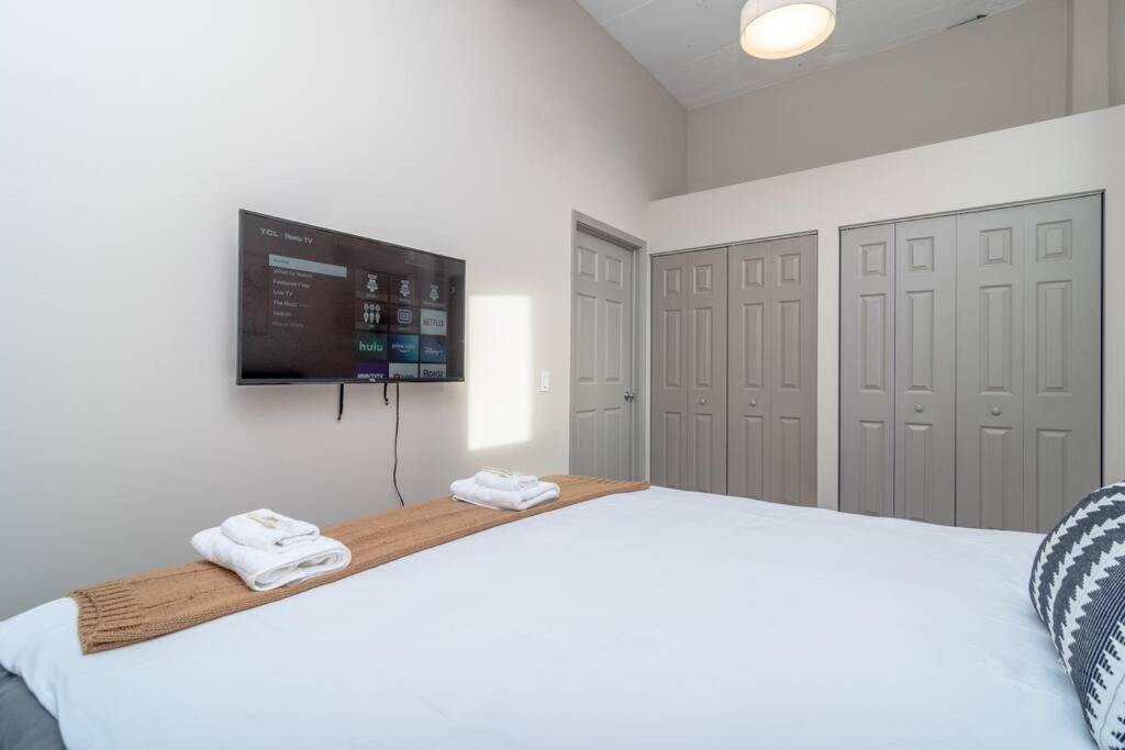 Mccormick 2br/2ba King Beds With Gym And Optional Parking For Up To 6 Guests