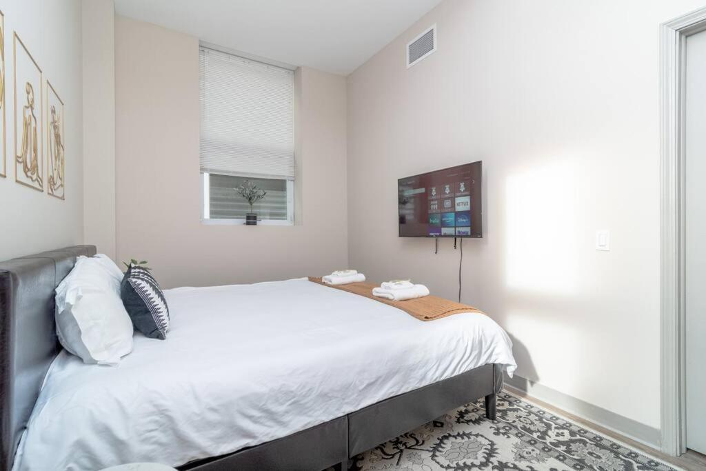 Mccormick 2br/2ba King Beds With Gym And Optional Parking For Up To 6 Guests Apartment *