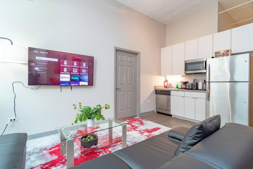 Mccormick 2br/2ba King Beds With Gym And Optional Parking For Up To 6 Guests
