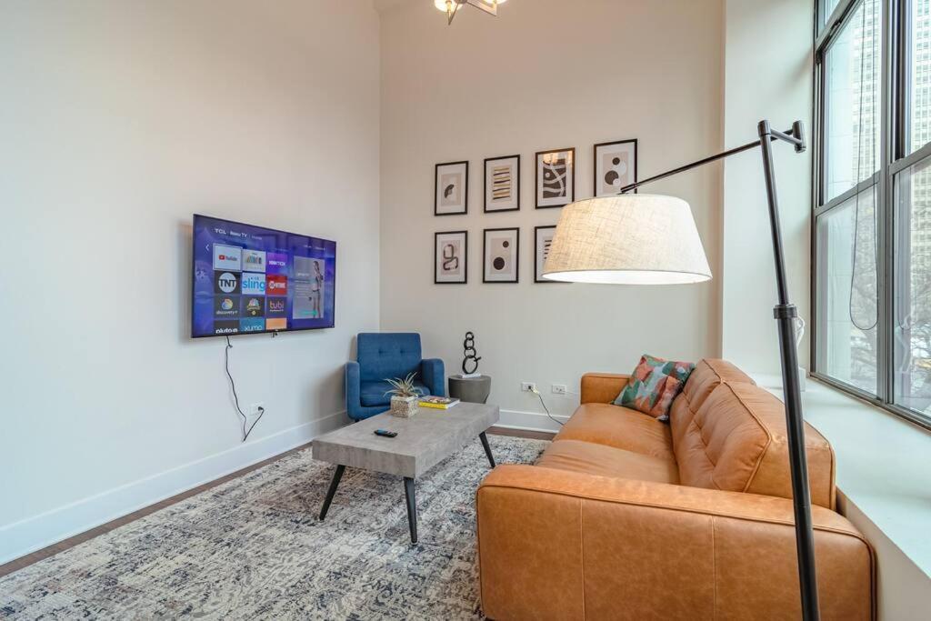 Mccormick Place 420 Friendly 3br/2ba With Optional Parking For Up To 8 Guests Apartment