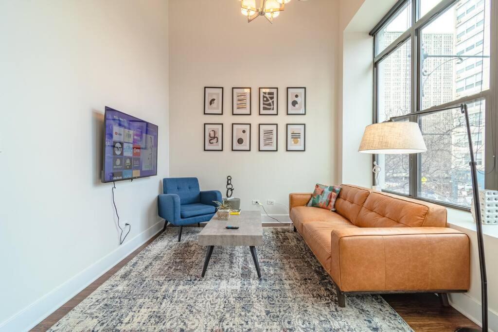 Apartment Mccormick Place 420 Friendly 3br/2ba With Optional Parking For Up To 8 Guests *