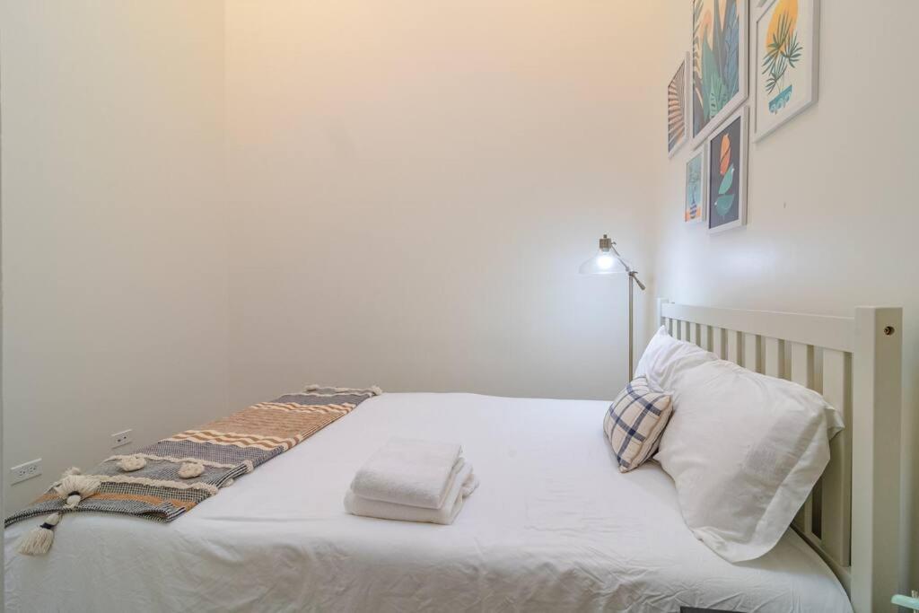 Mccormick Place 420 Friendly 2br/2ba With Optional Parking For Up To 6 Guests Apartment