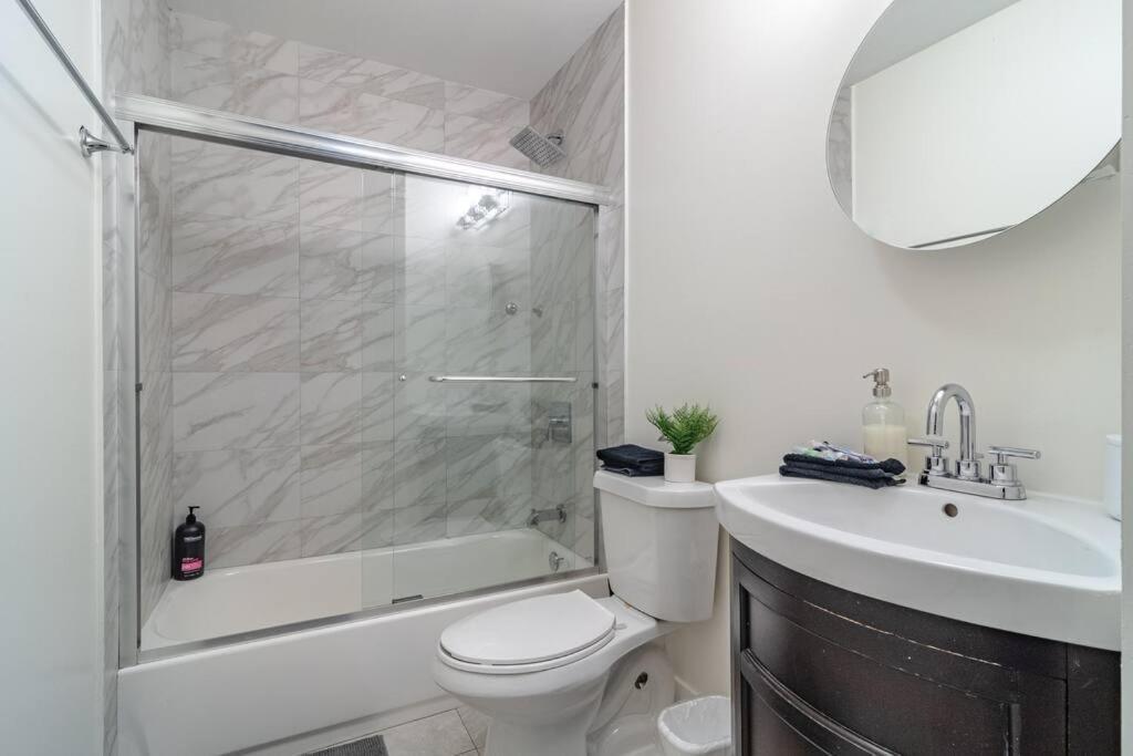 Mccormick Place 420 Friendly 2br/2ba With Optional Parking For Up To 6 Guests Apartment *