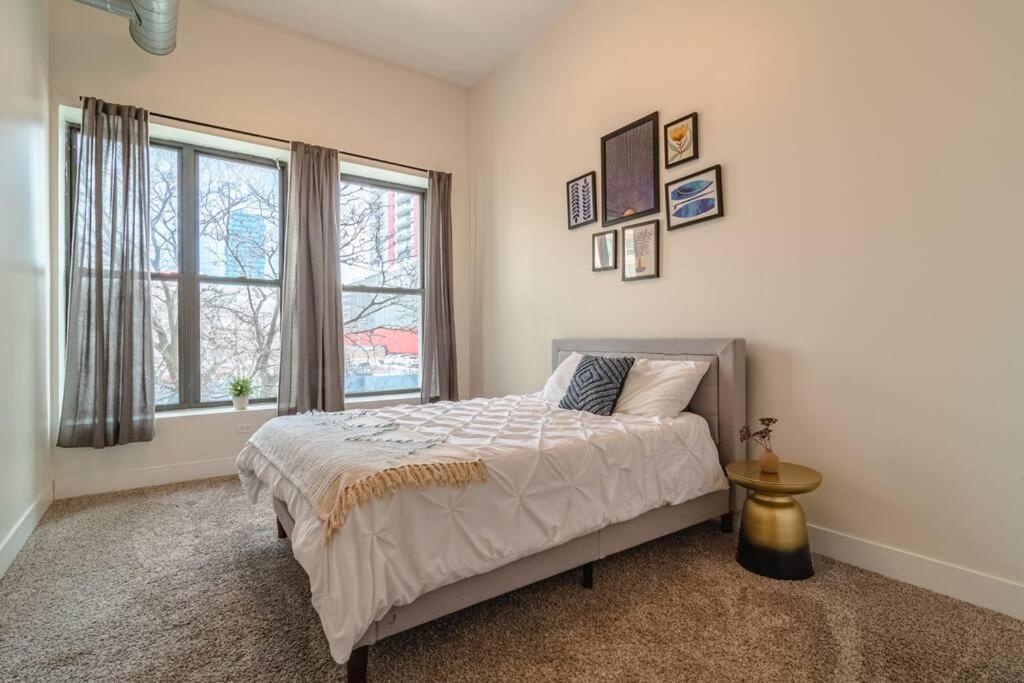 Mccormick Place 420 Friendly 3br/2ba With Optional Parking For Up To 8 Guests Apartment *