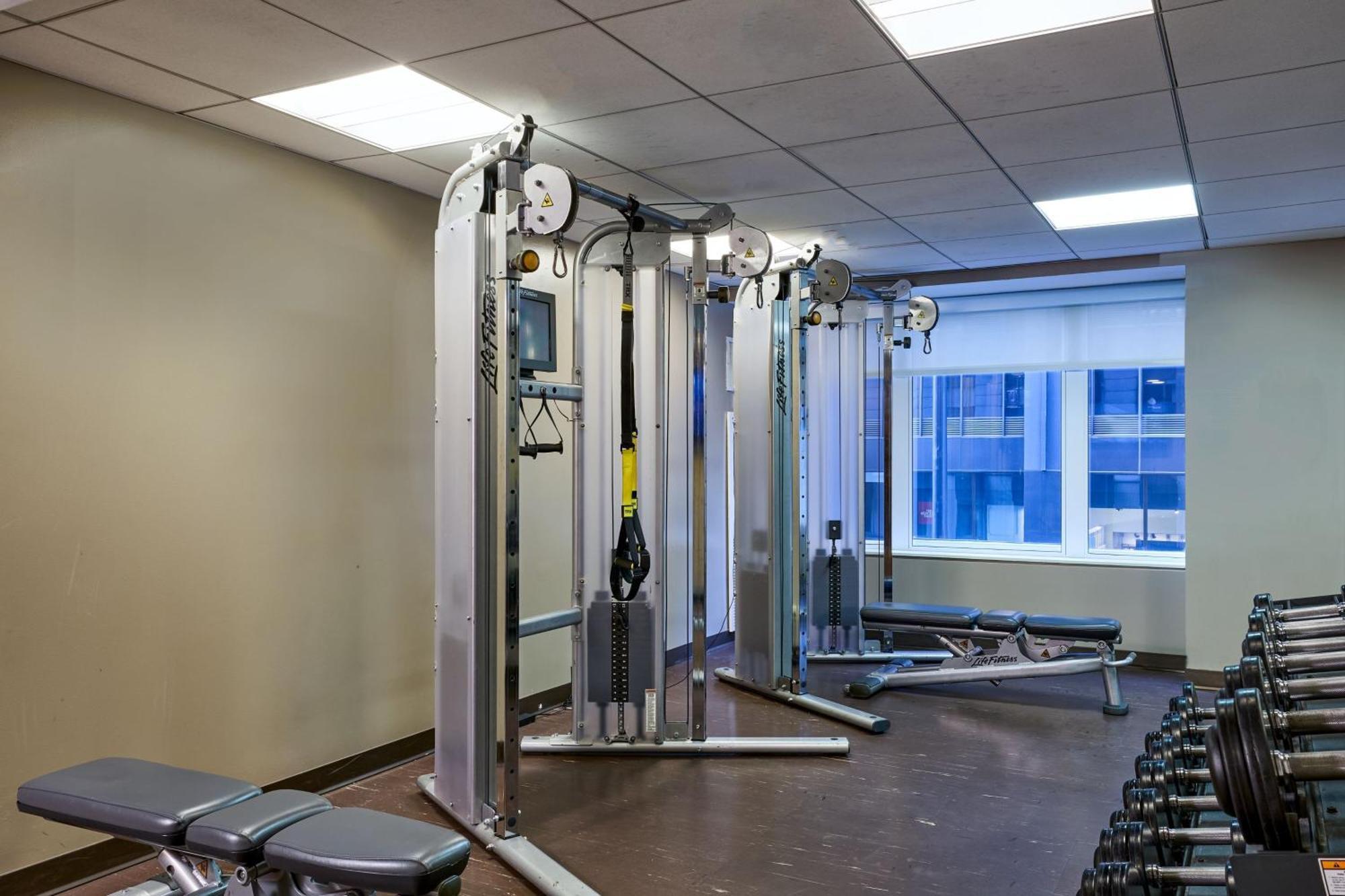 Hotel The Westin Michigan Avenue 4*