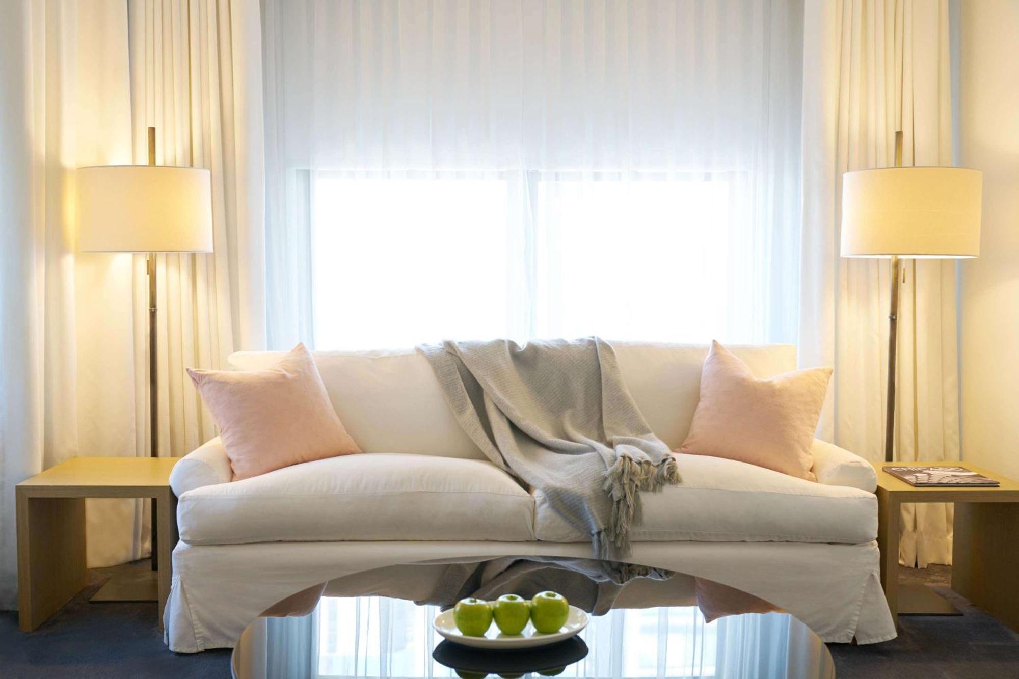 Hotel Ambassador Chicago, Part Of Jdv By Hyatt 4*