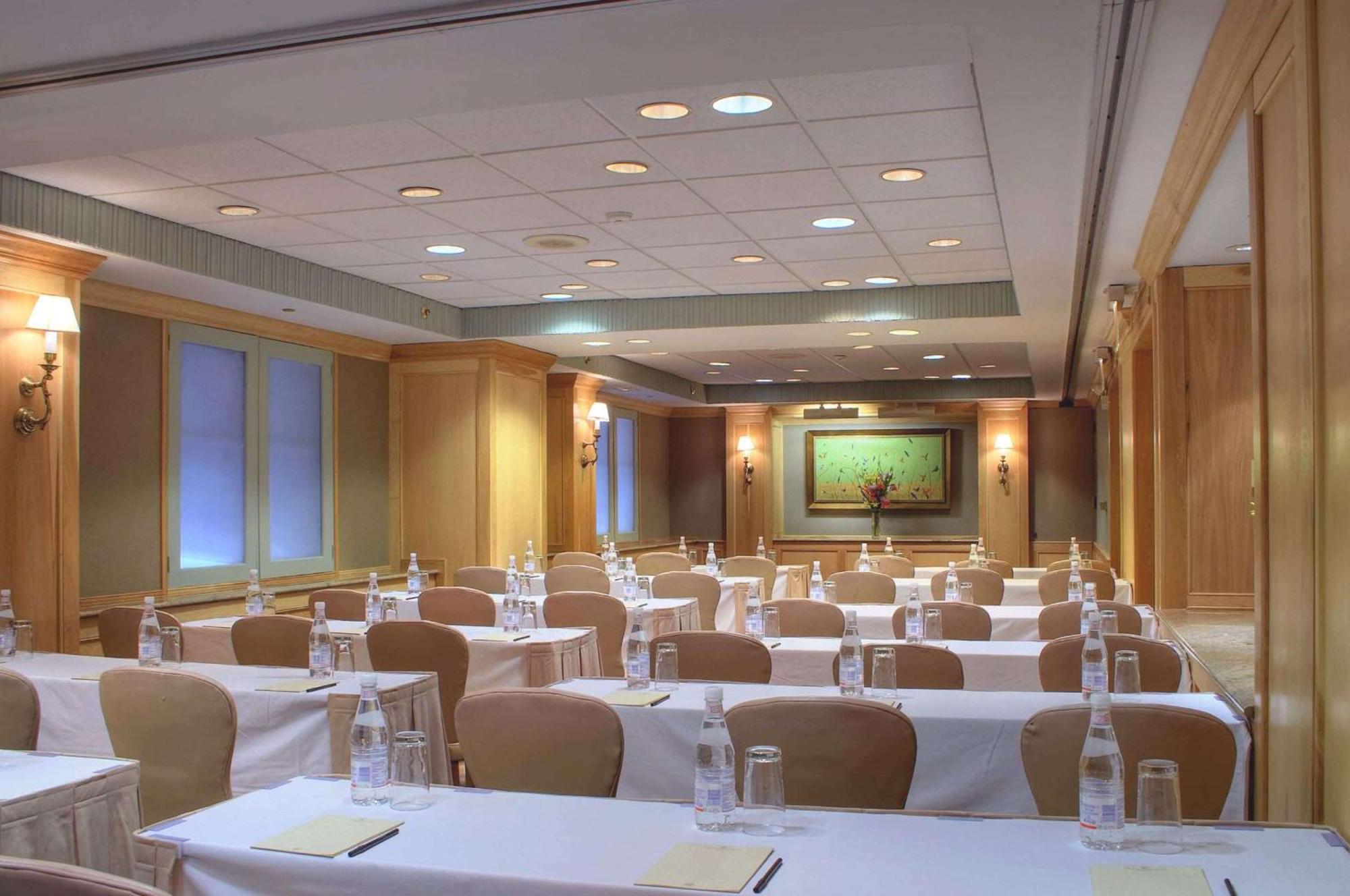 The Whitehall Hotel, Best Western Premier Collection 3* Chicago