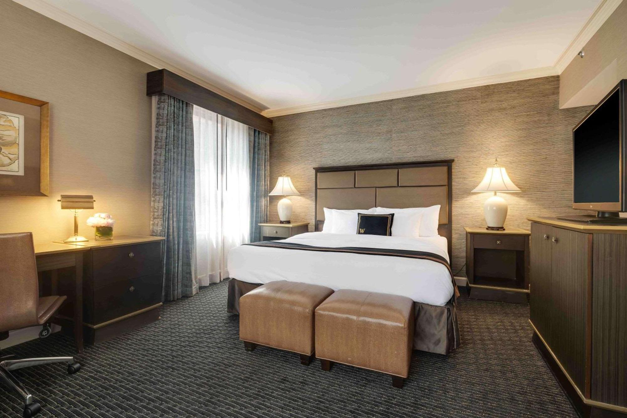 The Whitehall Hotel, Best Western Premier Collection 3*