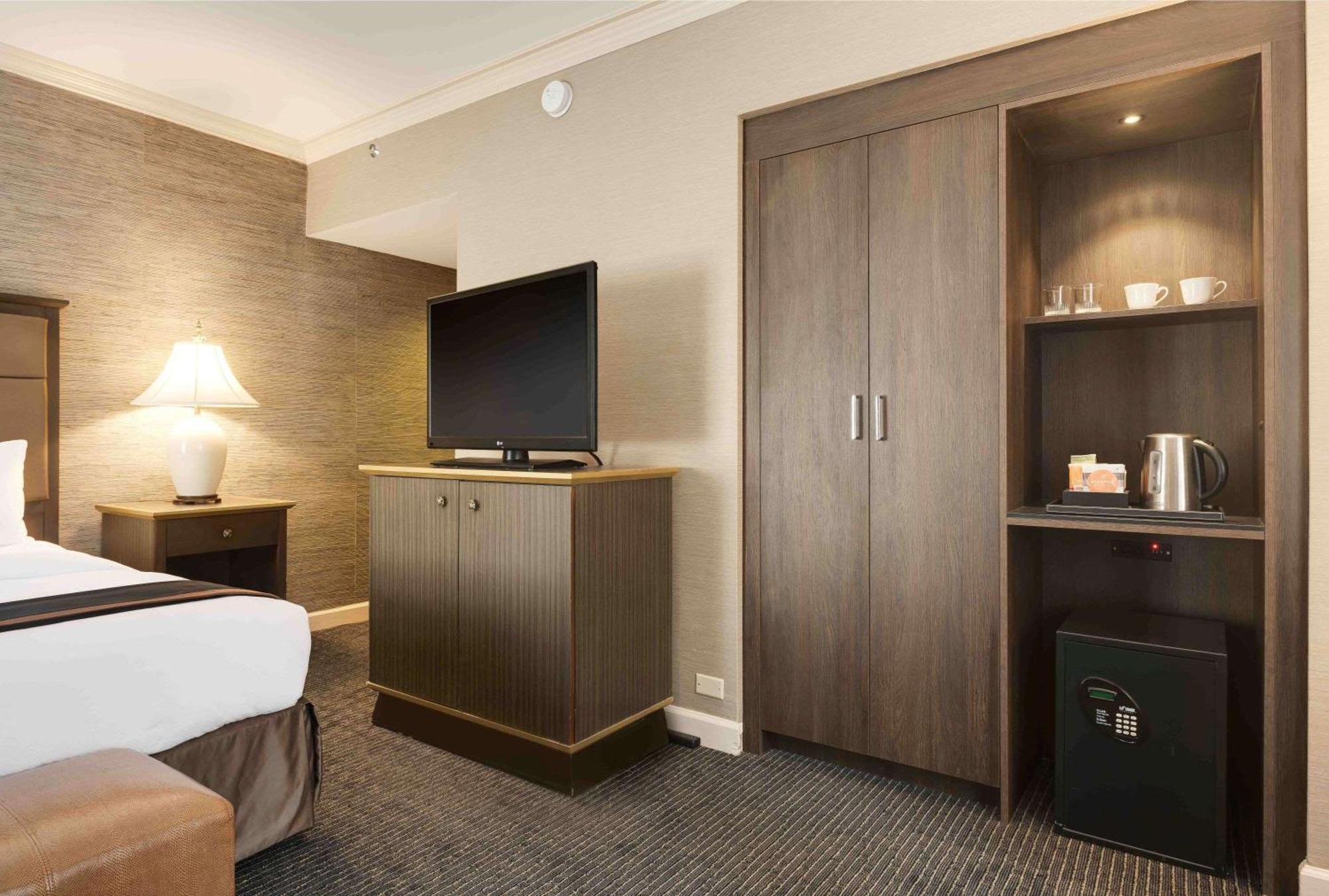 The Whitehall Hotel, Best Western Premier Collection Hotel