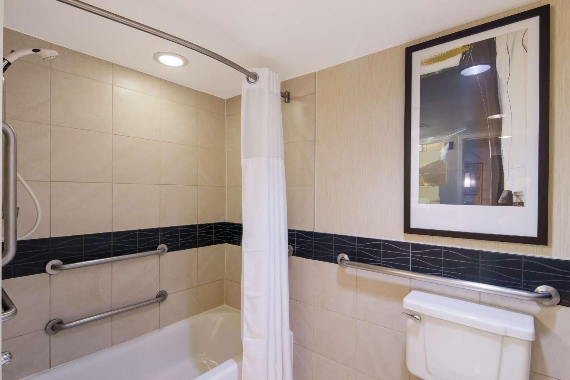 Hotel Sonesta Es Downtown Magnificent Mile Medical 3*