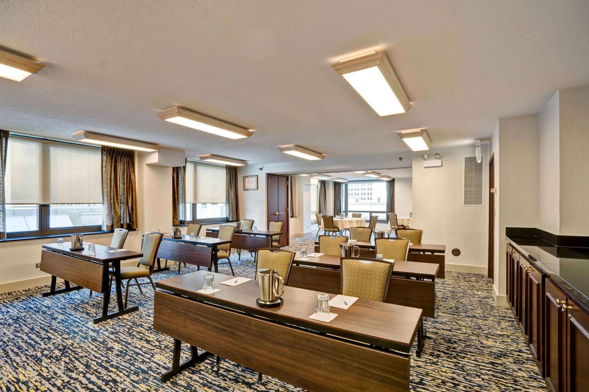 Homewood By Hilton Downtown Hotel Chicago