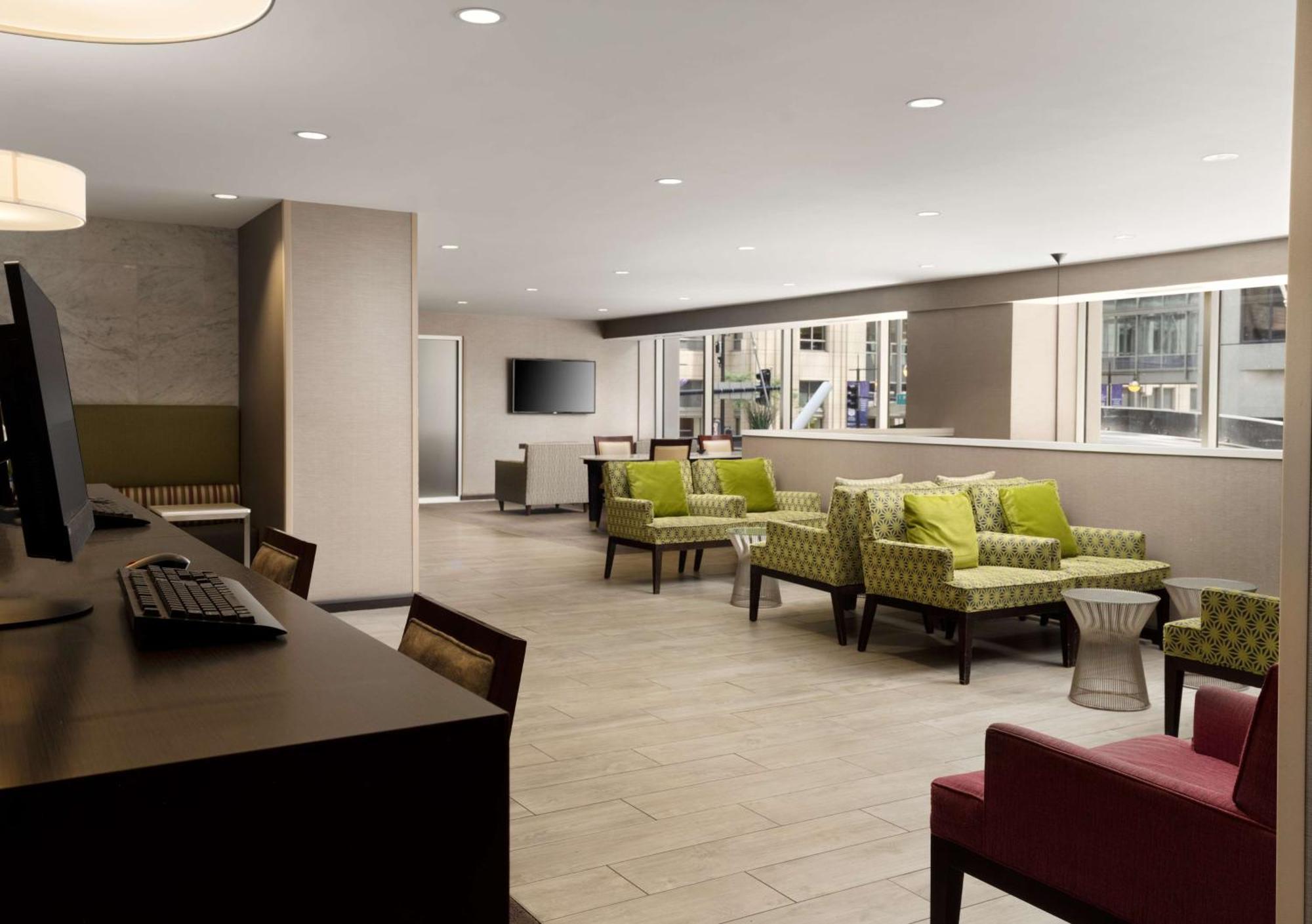 Hampton Downtown/magnificent Mile