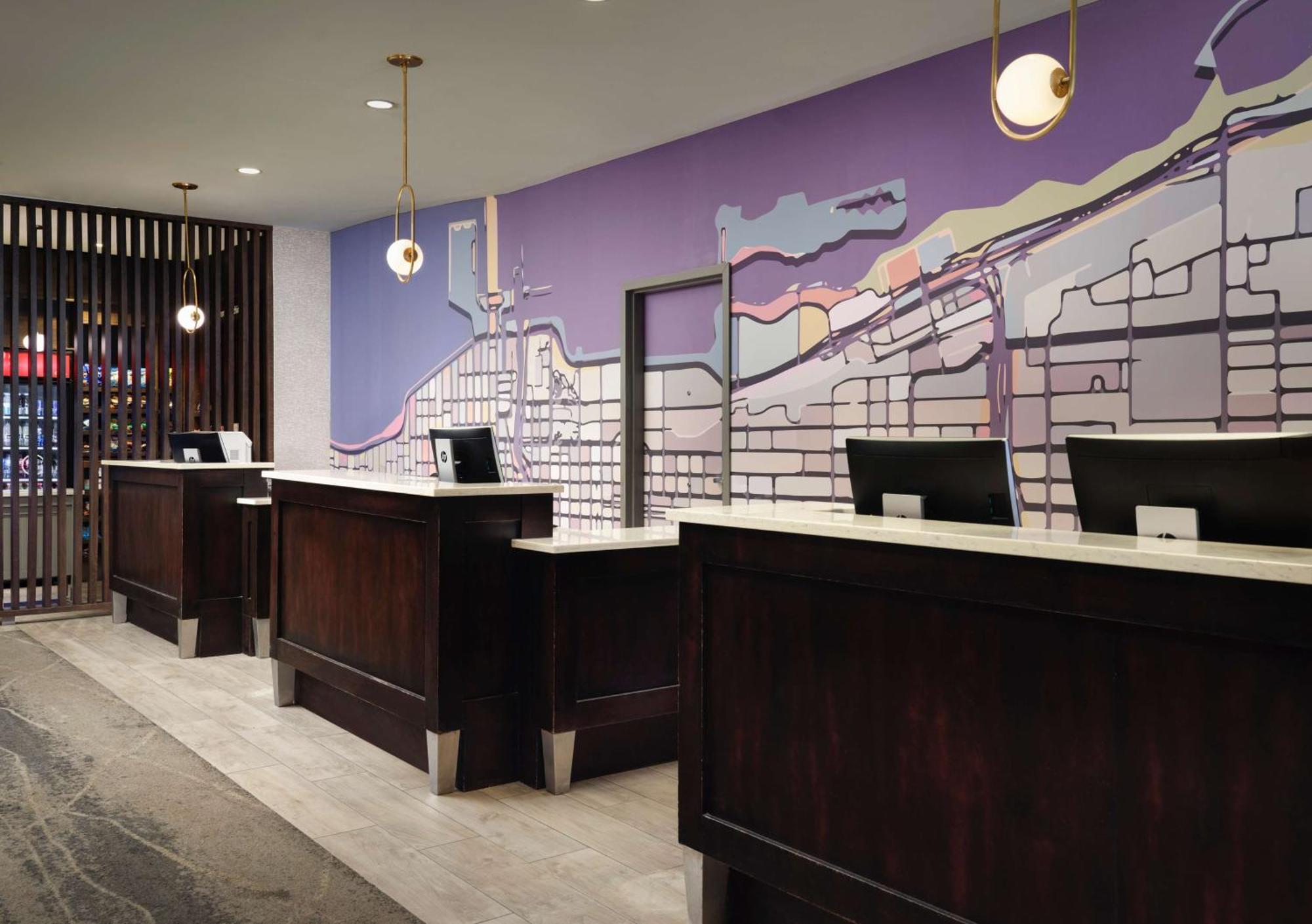 Hampton Downtown/magnificent Mile Hotel 3*