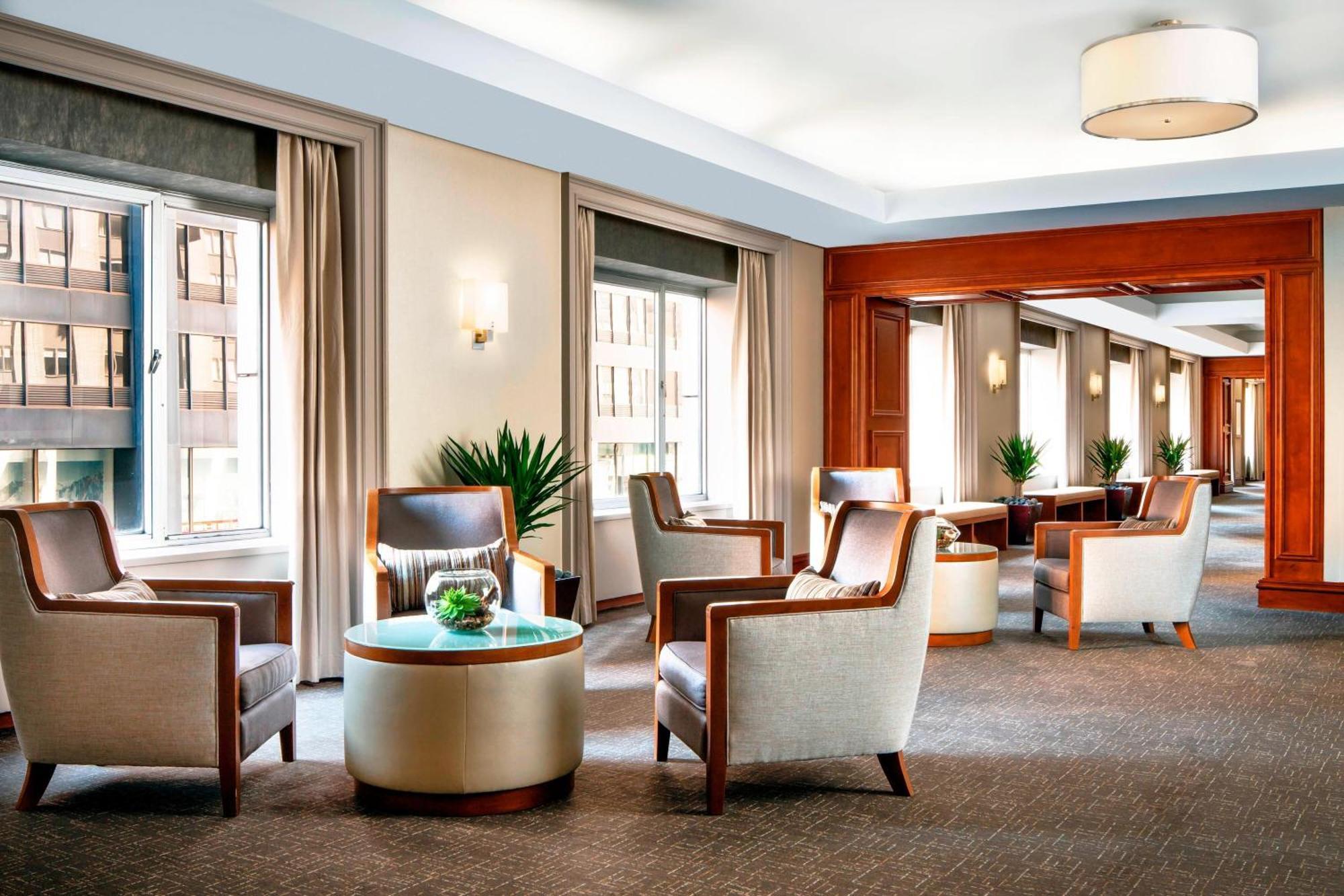 The Westin Michigan Avenue Hotel