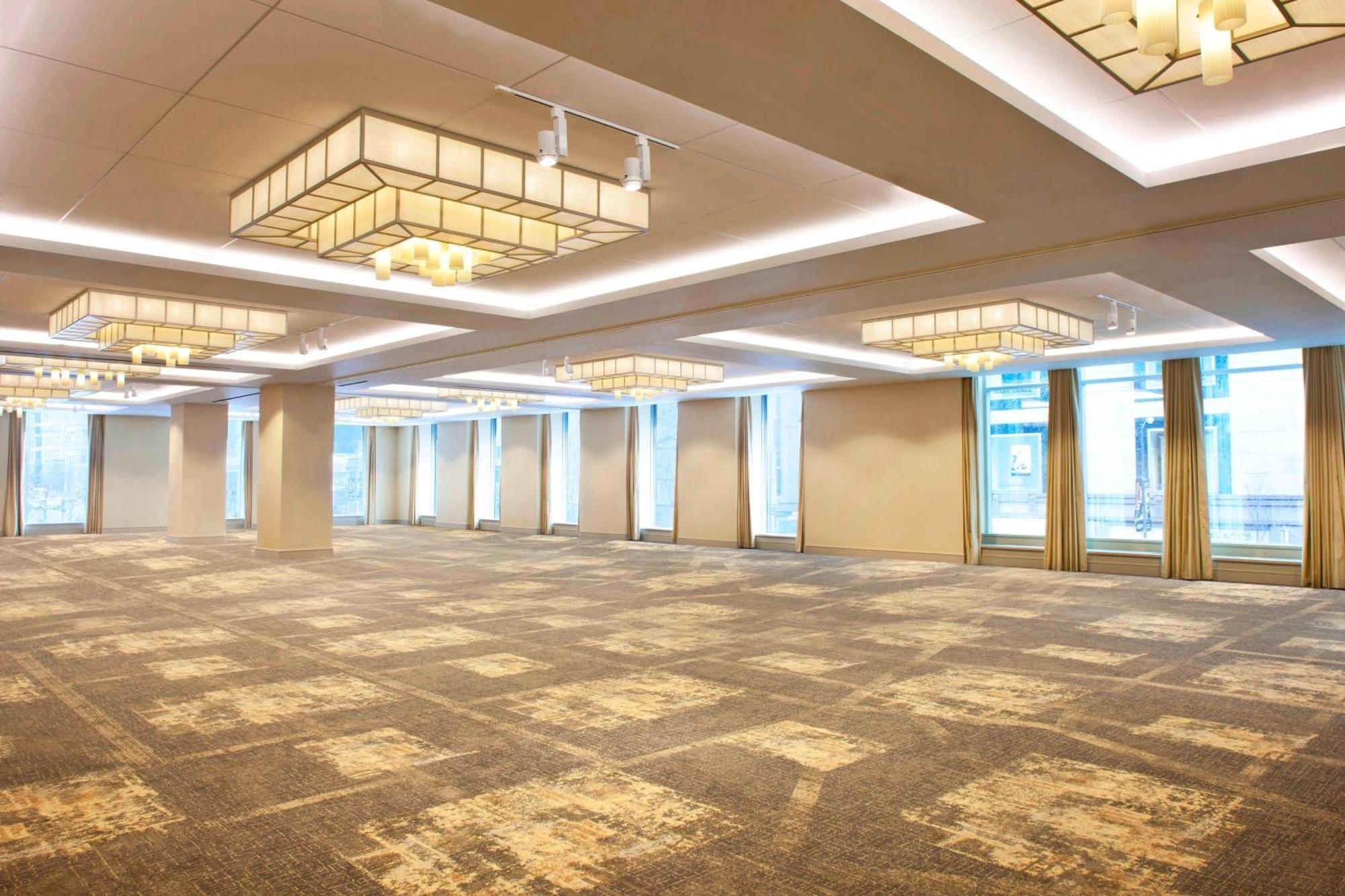 The Westin Michigan Avenue Hotel 4*