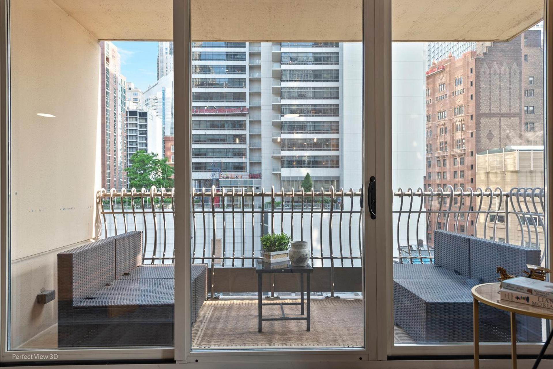 The Bernardin Gold Coast Luxury Near Magnificent Mile *