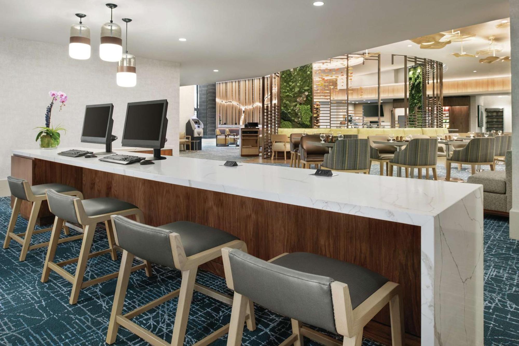 Hotel Hilton Grand Vacations Club Magnificent Mile 3*