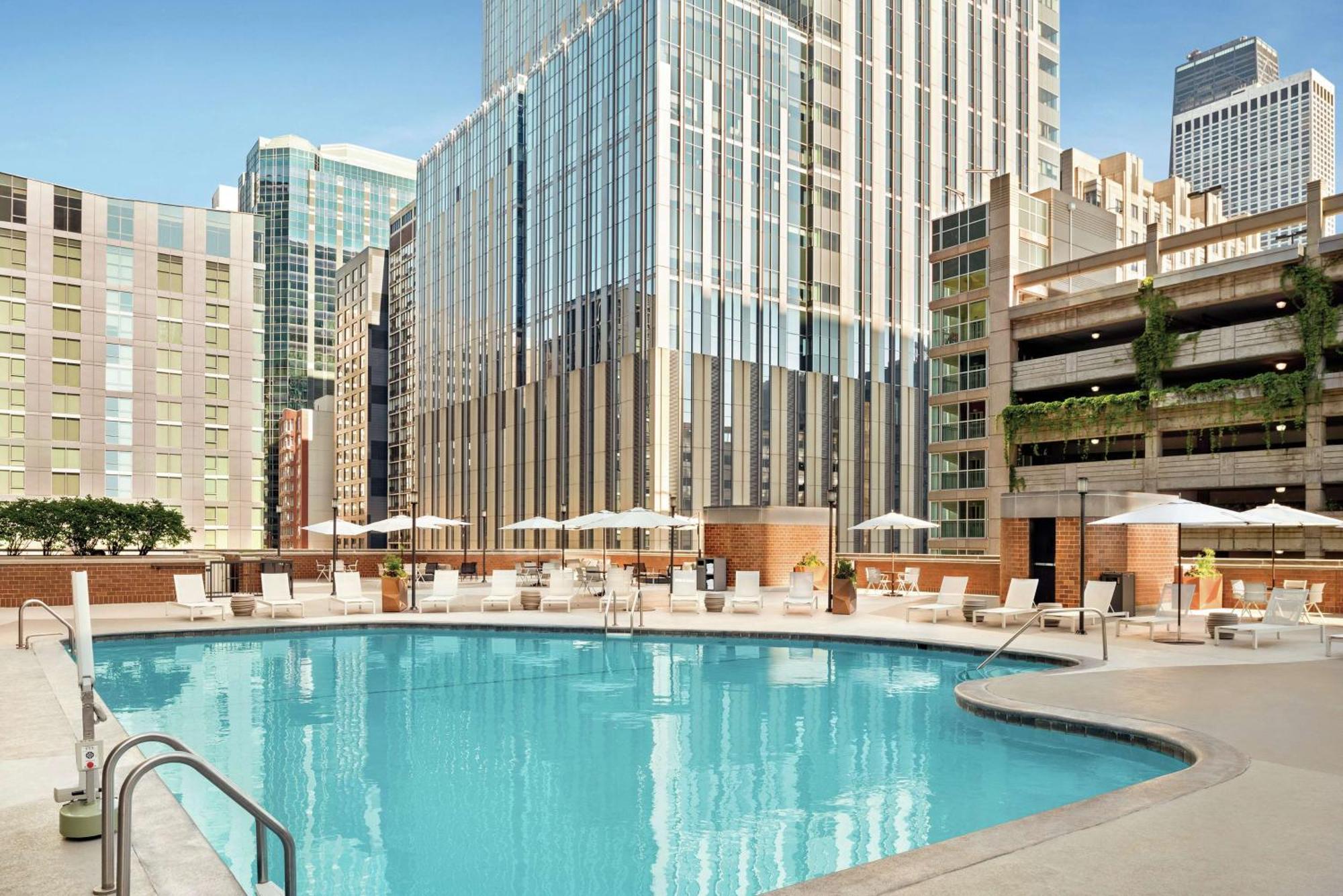 Hilton Grand Vacations Club Magnificent Mile Hotel 3*