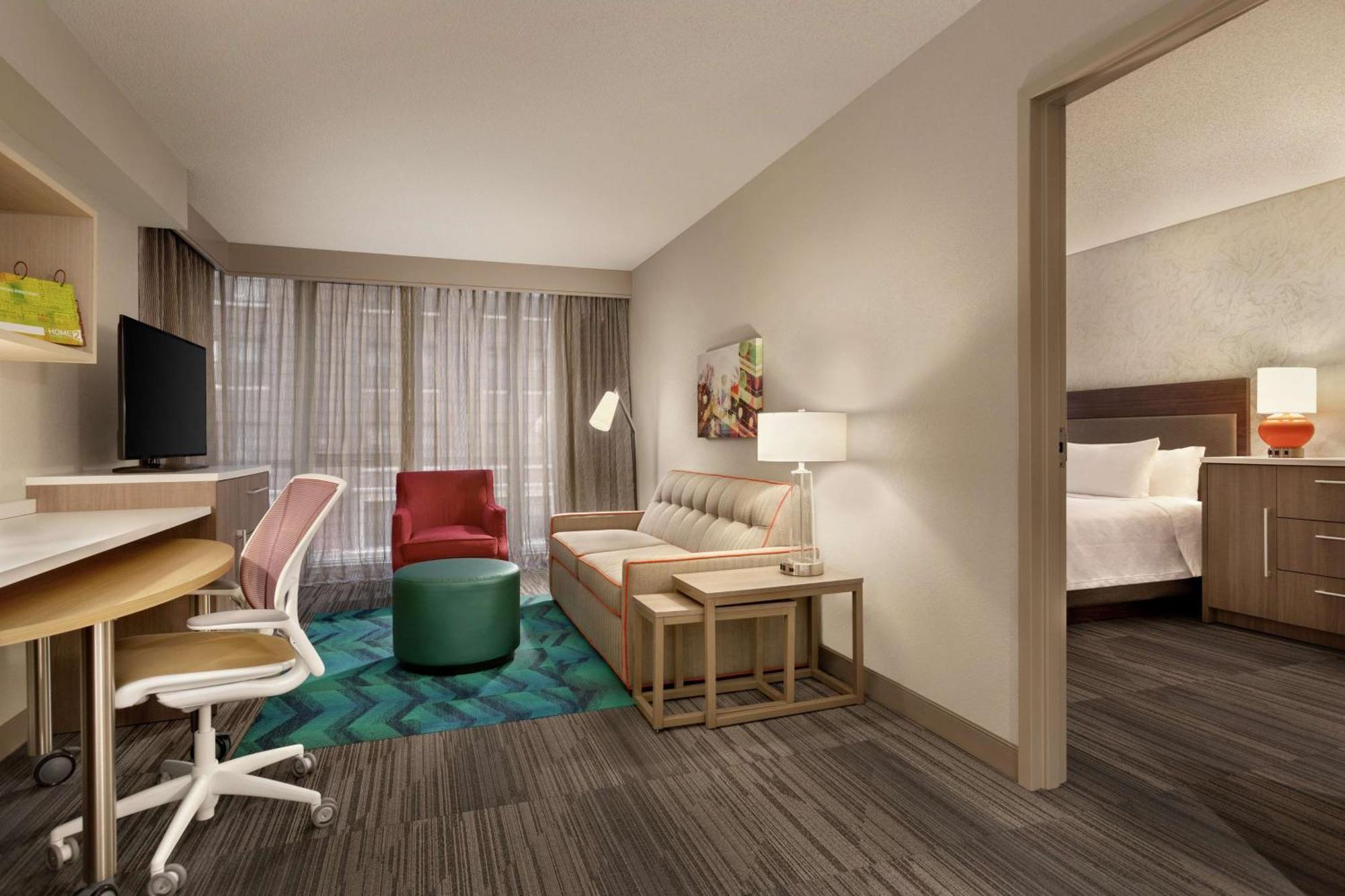 Home2 By Hilton River North Hotel