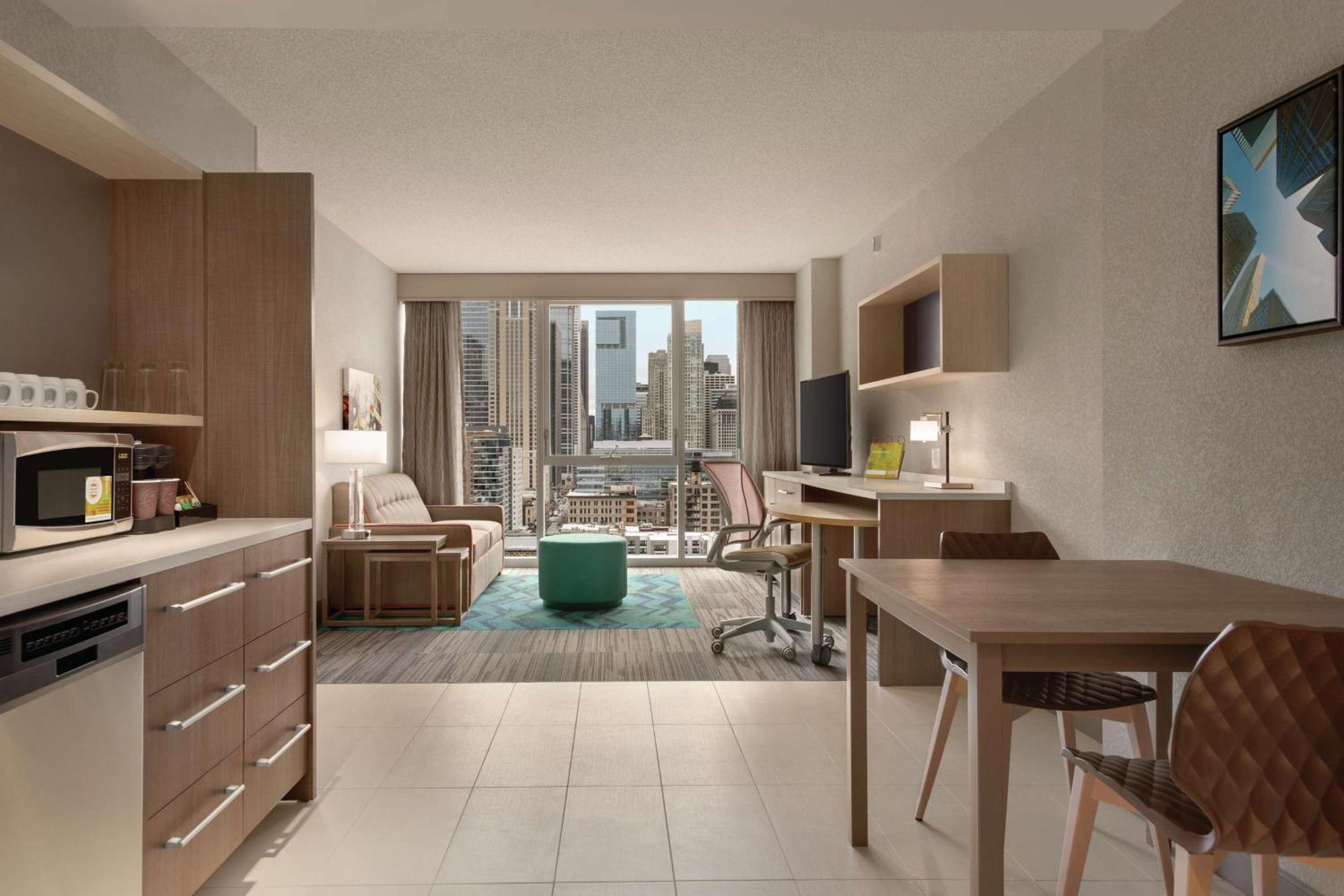 Home2 By Hilton River North Chicago