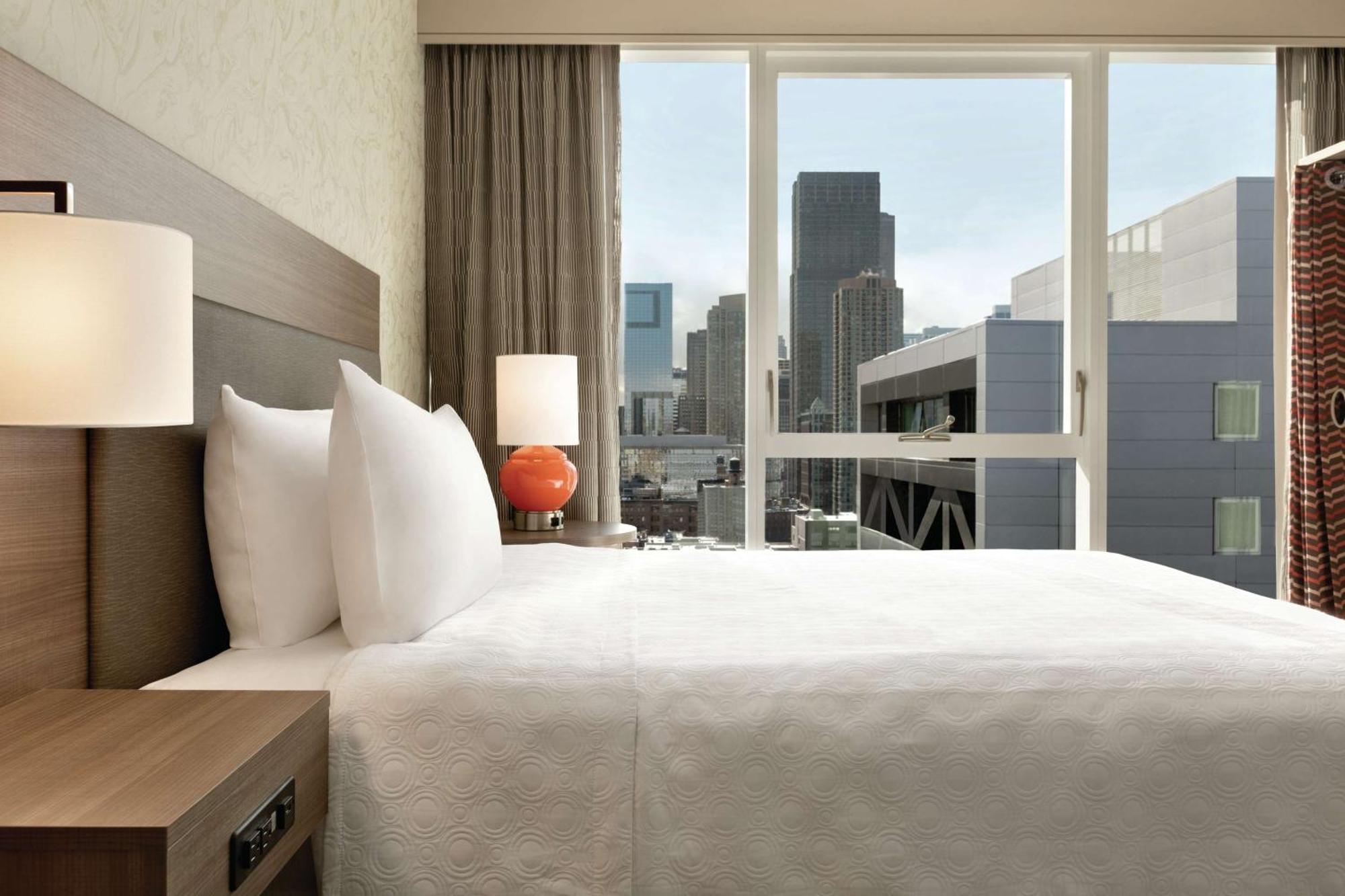 Home2 By Hilton River North Hotel Chicago