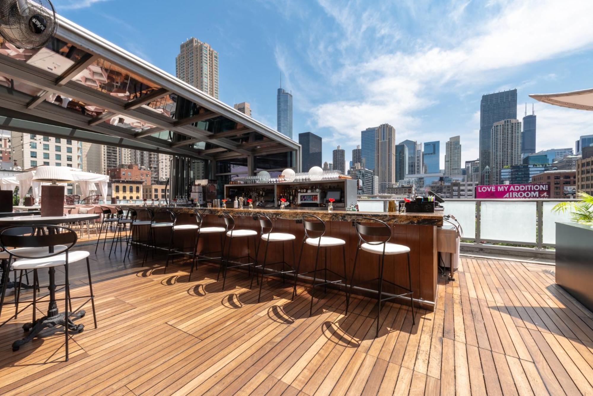 Godfrey Hotel 4*