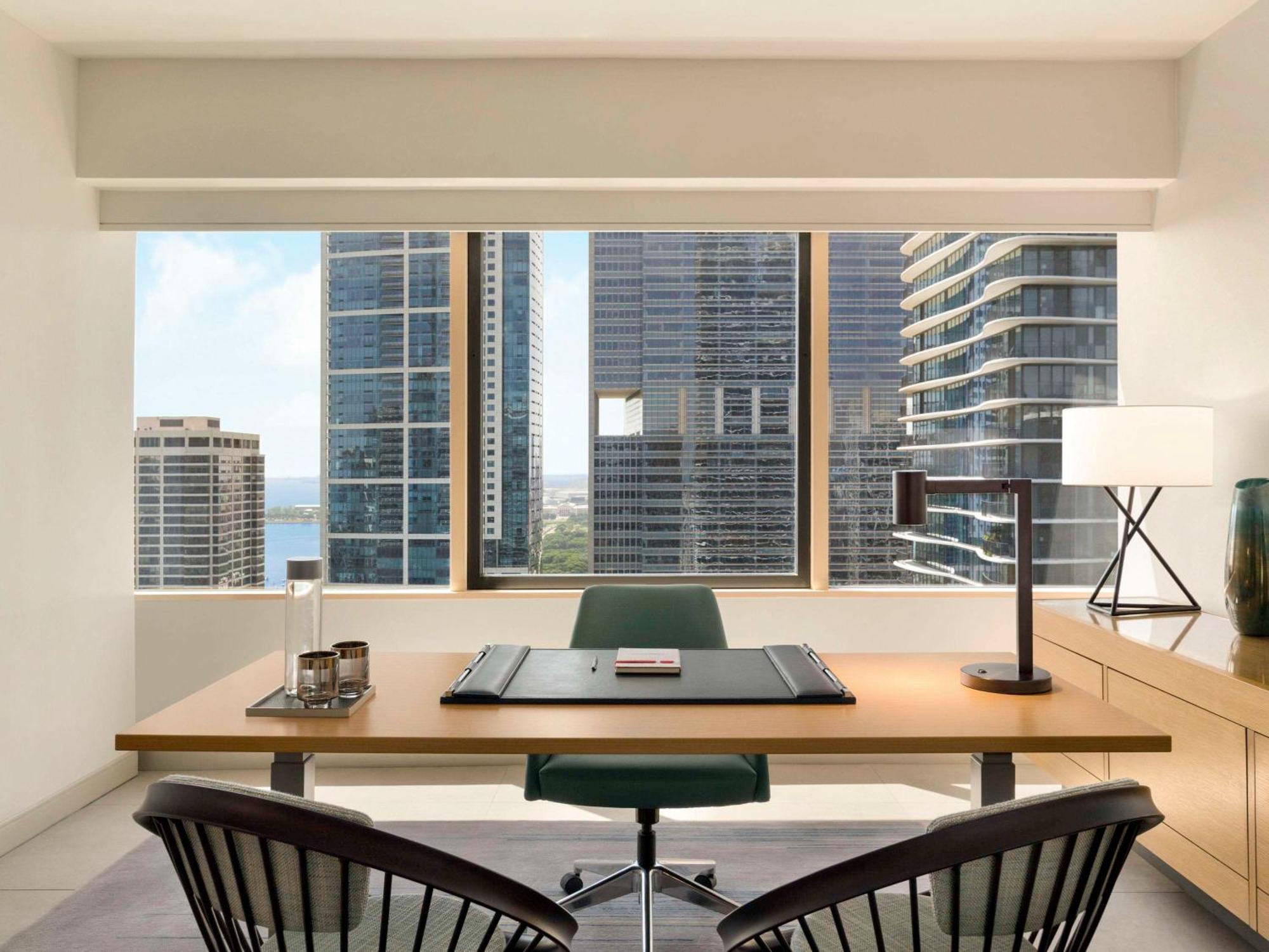 Swissotel Chicago