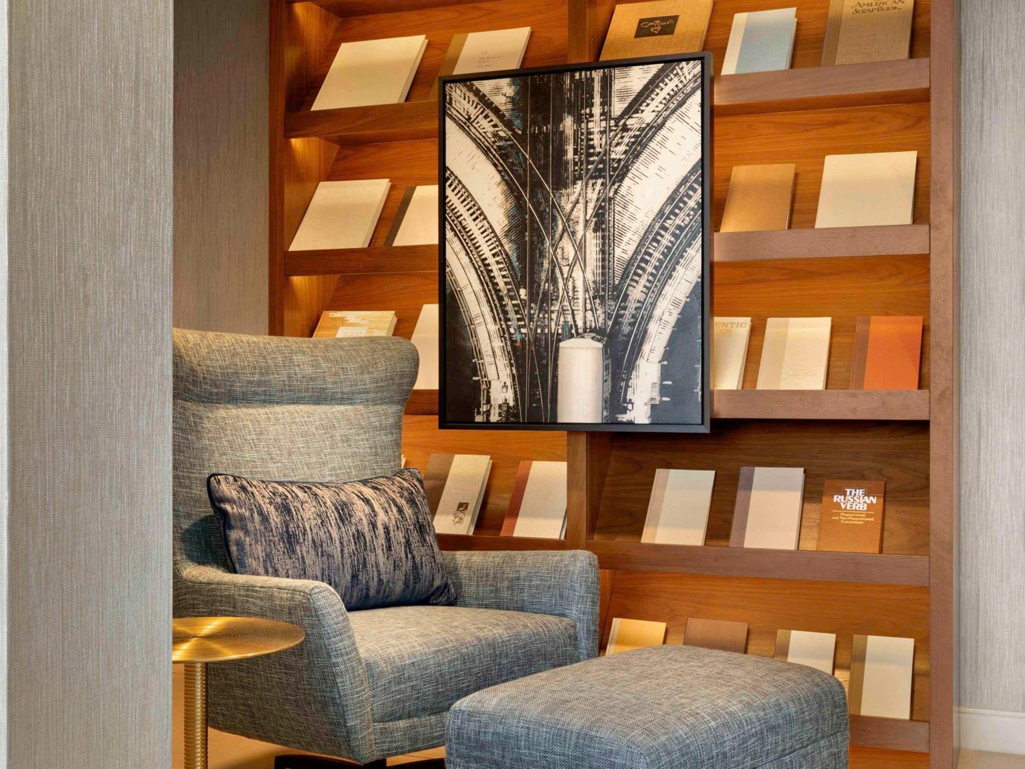 Swissotel 4* Chicago