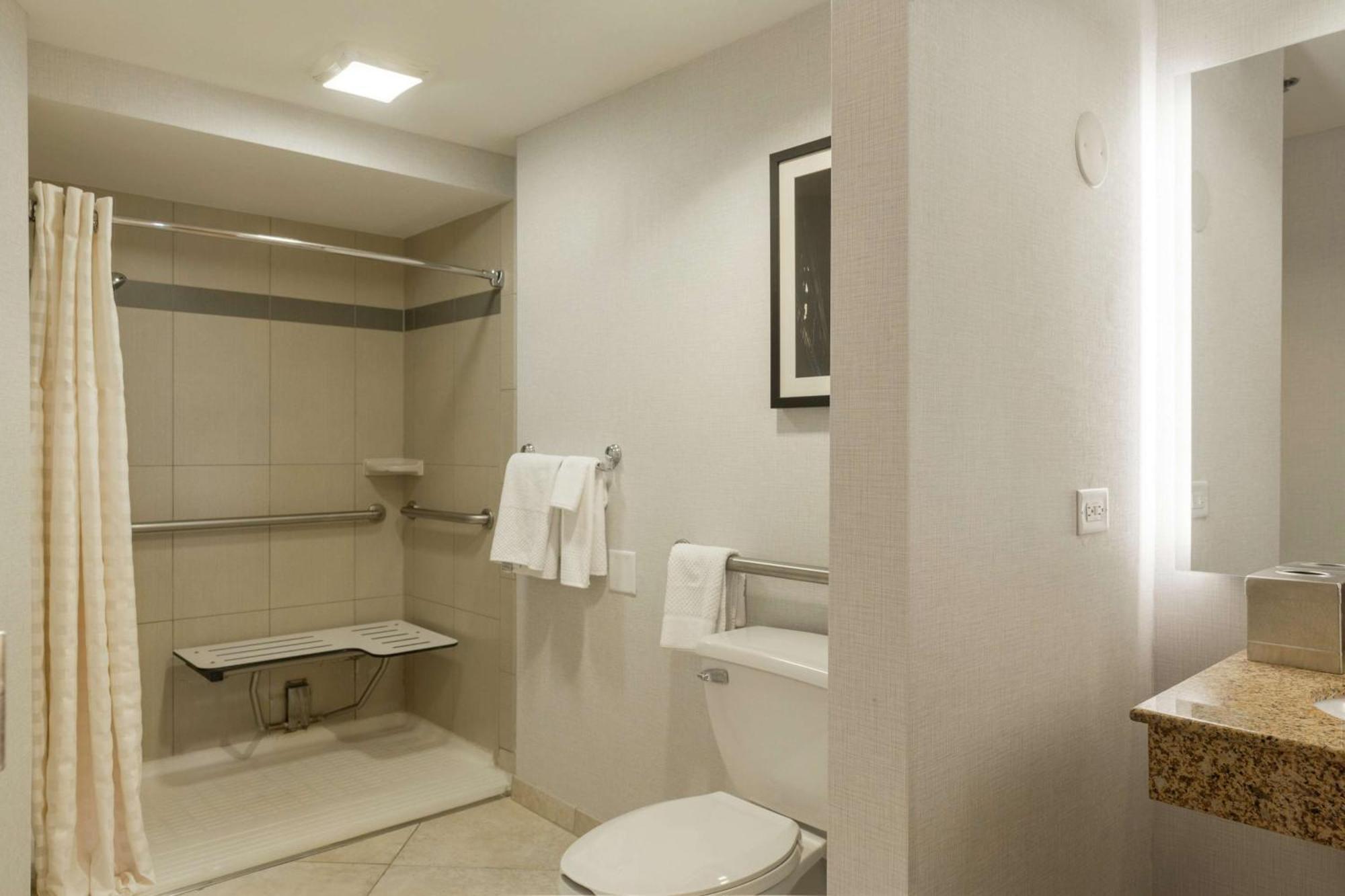 Hilton Chicago/oak Lawn Hotel
