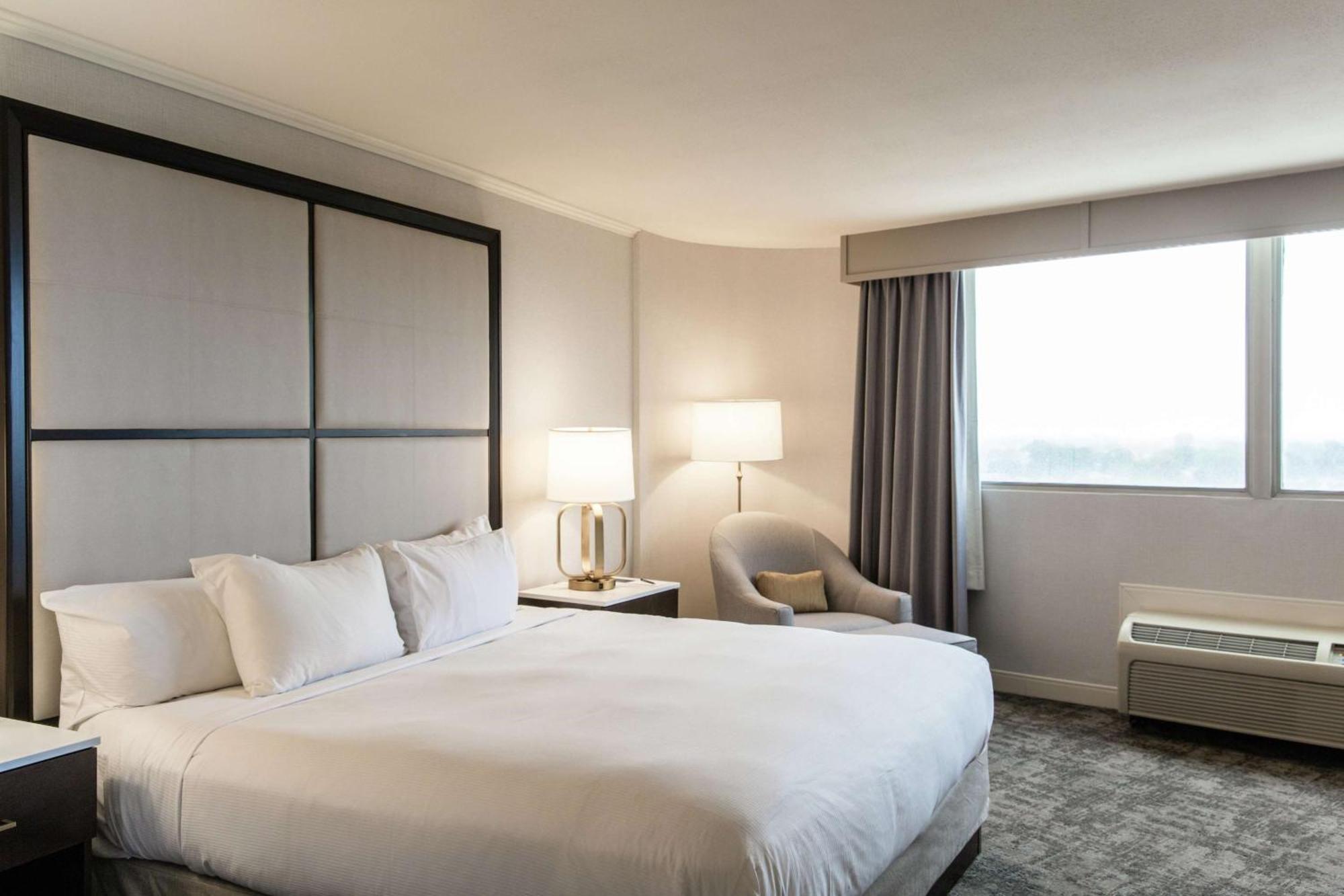 Hilton Chicago/oak Lawn 3*