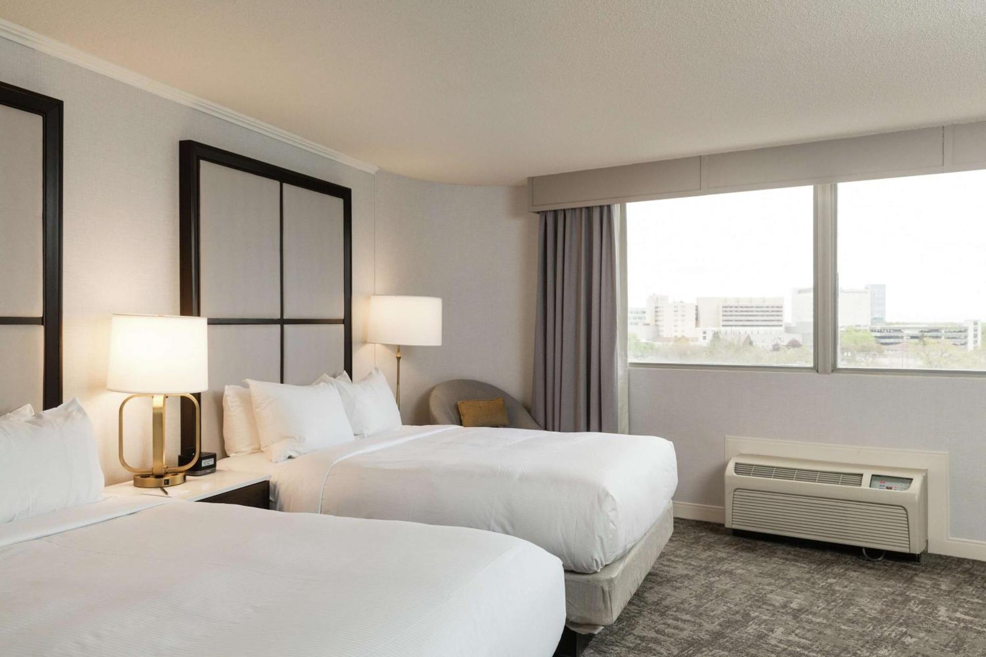 Hilton Chicago/oak Lawn 3*