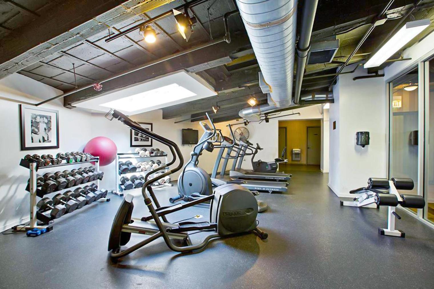 Apartment Loop 2br W Gym Doorman Nr L Chi-813