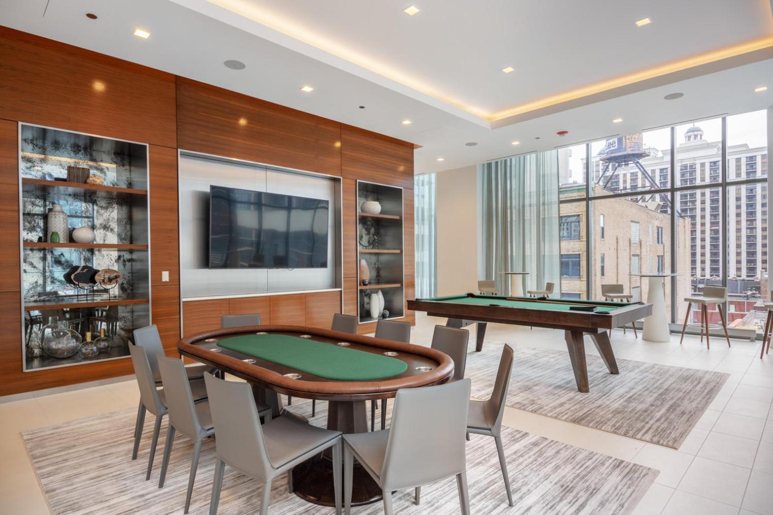 Apartment S Loop W Pool Gym Roof Nr L Chi-430