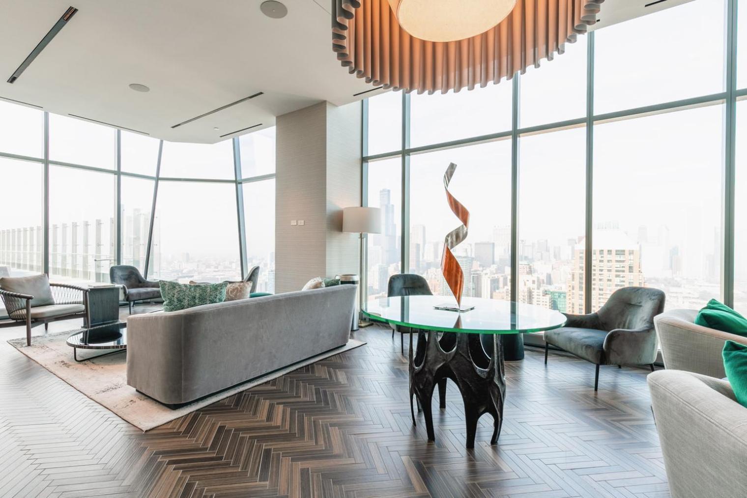 Apartment S Loop W Pool Gym Roof Nr L Chi-430 Chicago
